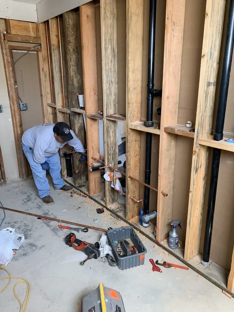 Commercial rough-in plumbing for Water Heater Replacement in Manor Ridge Park